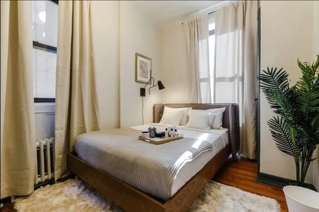 Foto del edificio - 104 W 83rd St