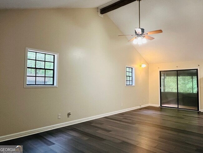 Foto del edificio - 19 Grayson Point