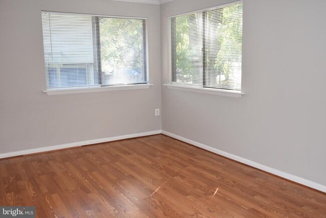 Foto del edificio - 10665 Myrtle Oak Ct