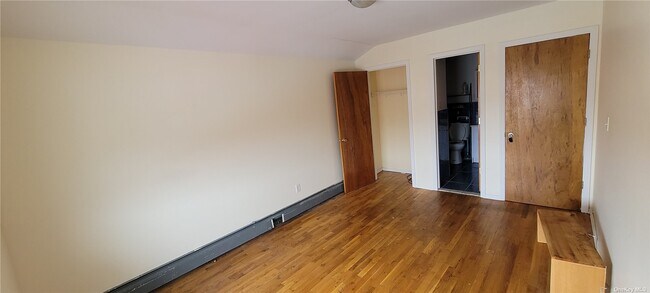 Foto del edificio - 945 E 57th St