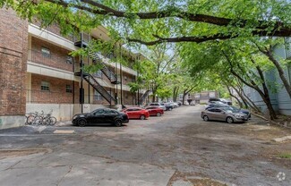 Building Photo - 2100 San Gabriel St