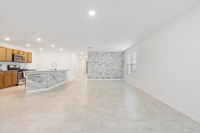 Building Photo - 20835 Filbert Ln