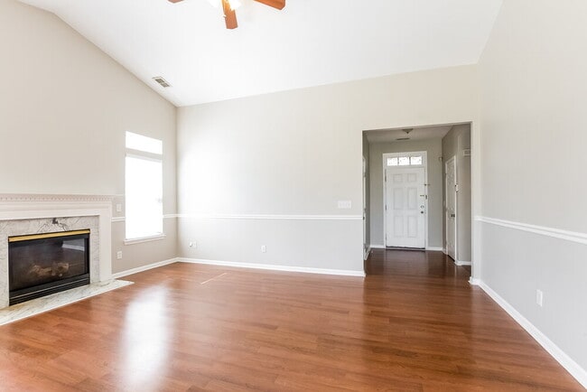 Building Photo - 12805 Beddingfield Dr
