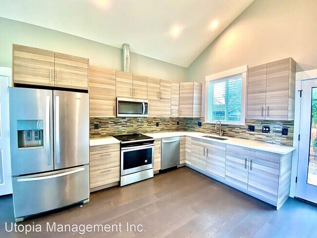 Building Photo - 2 br, 2 bath House - 2233 SE 158th Ave Unit B