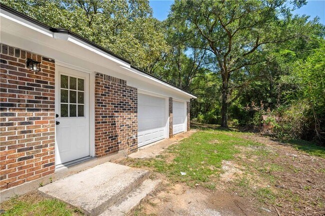 Foto del edificio - 4310 Red Creek Rd