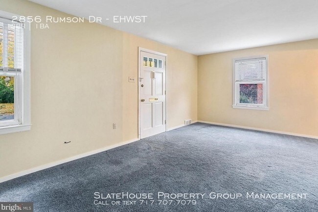 Building Photo - Two bedroom townhouse - Wilson Park
