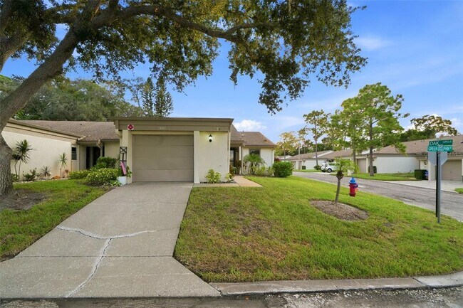 Foto del edificio - 3207 Green Dolphin St