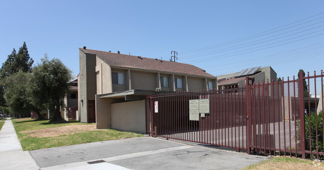 Foto del edificio - Pioneer Gardens Apartments