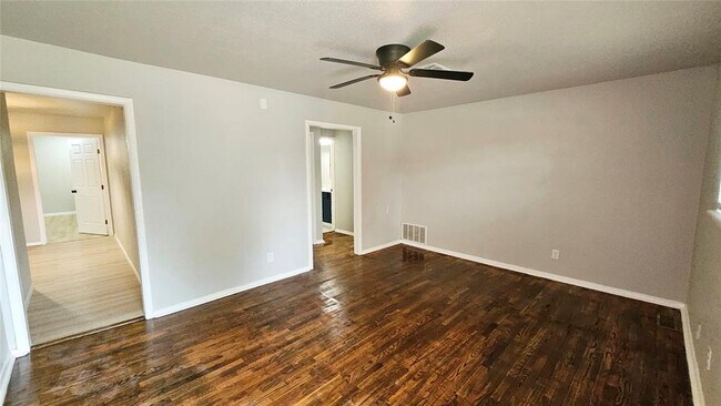 Foto del edificio - 1635 NE 50th St