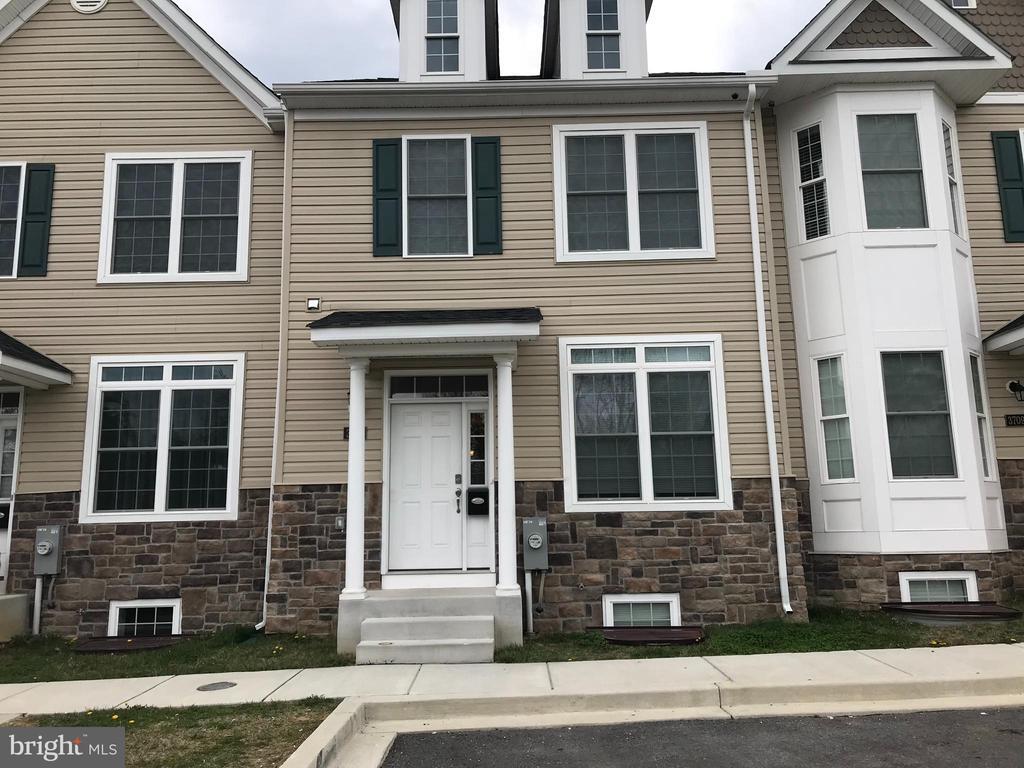 Foto principal - 3707 Fords Ln