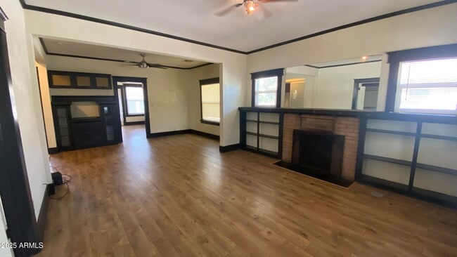 Building Photo - 714 W Roosevelt St