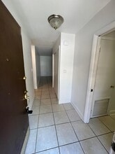 Building Photo - 420 Westwood Dr Building Photo - 420 Westwood Dr