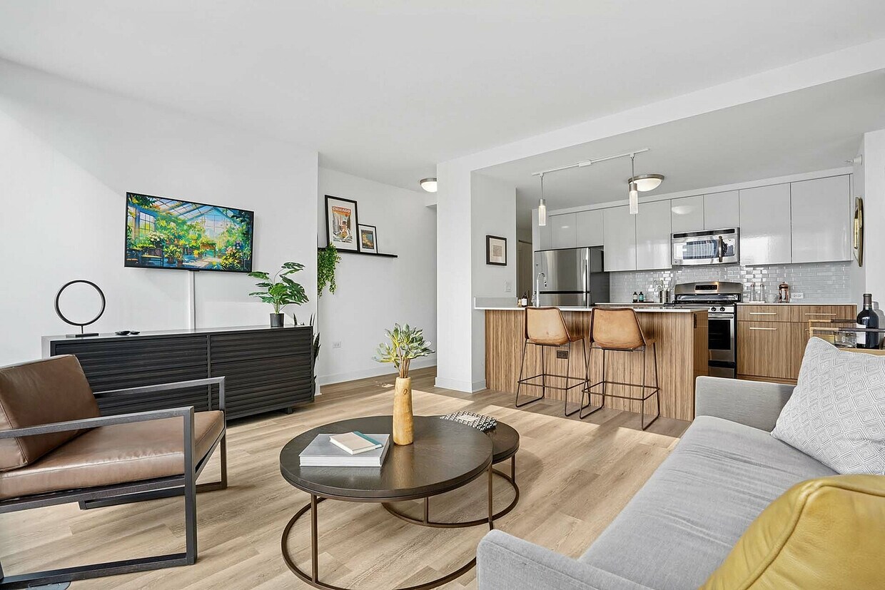 Sala de estar/comedor de Wolf Point West - Wolf Point West