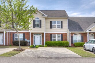 Building Photo - 317 Hogan Way