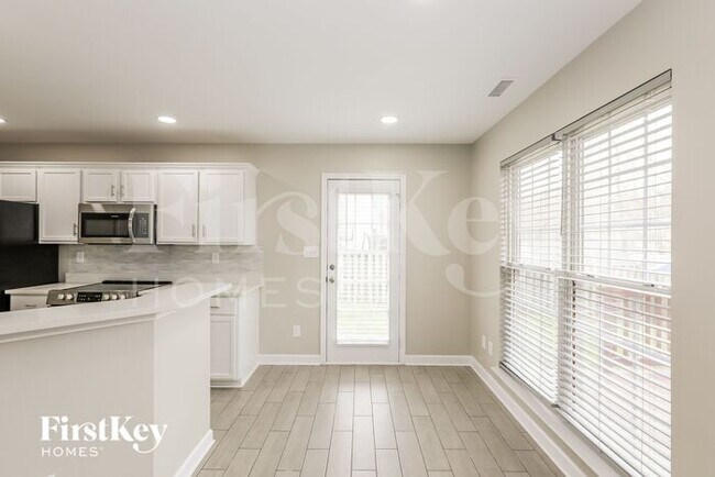 Foto del edificio - 1620 Winthrop Ln