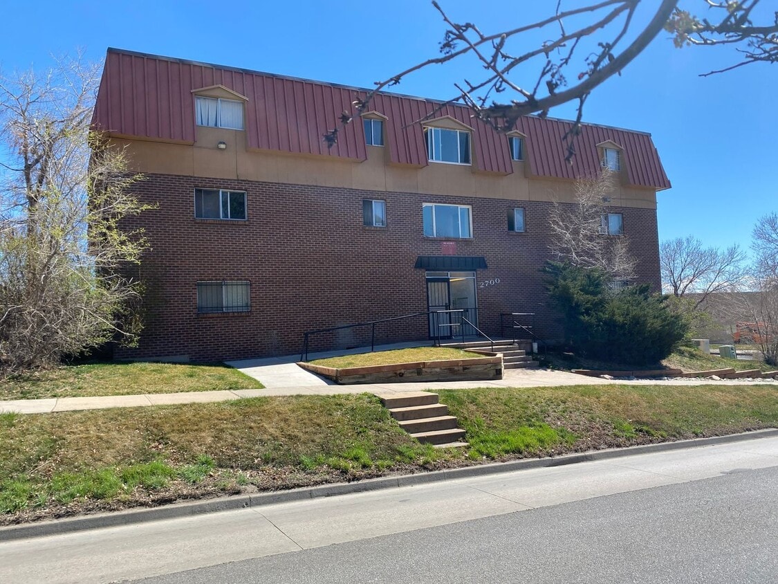 Primary Photo - ? Move-In Special! Modern & Spacious 2 Bed...