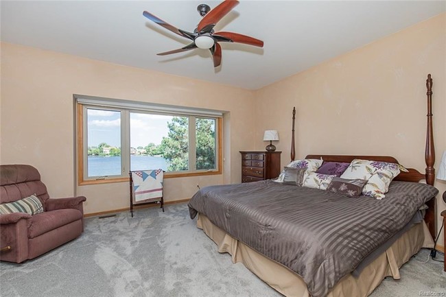 Foto del edificio - 2207 Avon Lake Ln