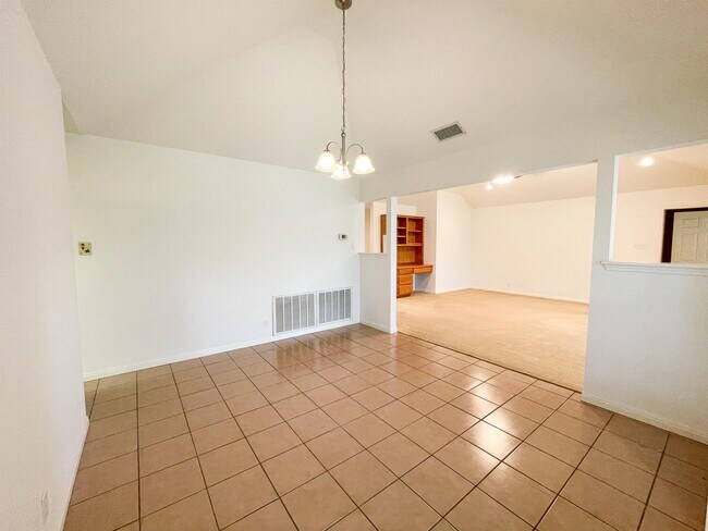 Foto del edificio - 1237 Cherry Hill