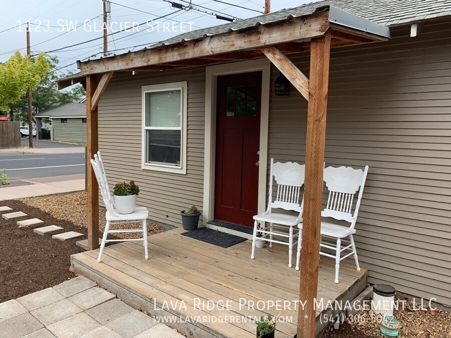 Foto principal - 1123 SW Glacier Ave