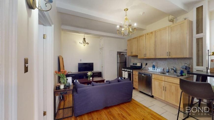 Primary Photo - 3 bedroom in NEW YORK NY 10024