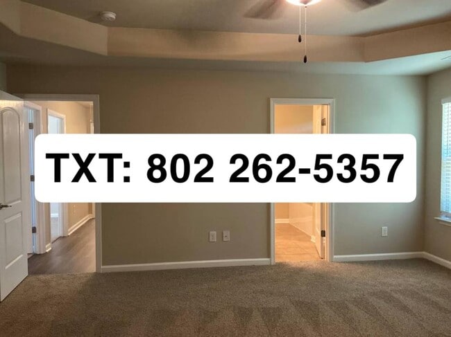 Foto del edificio - 423 Ruby Oaks Ln
