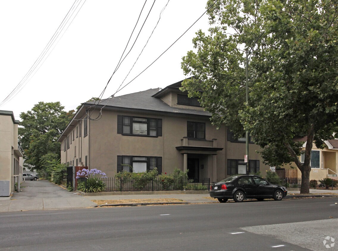 Primary Photo - 528 S 10th St