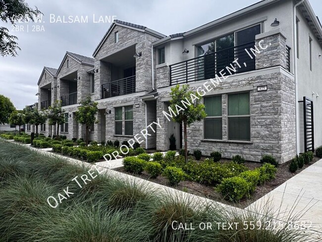 Foto del edificio - 425 W Balsam Ln