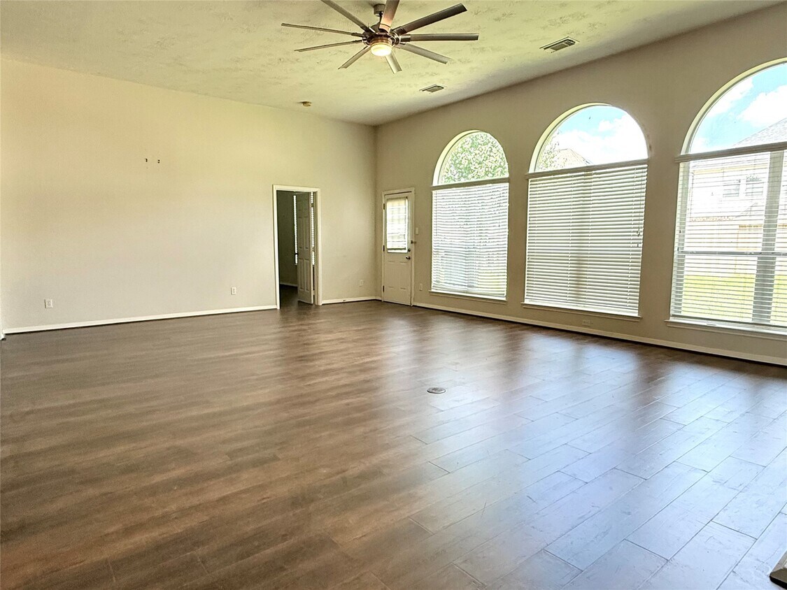Foto principal - 11605 Bay Ledge Dr