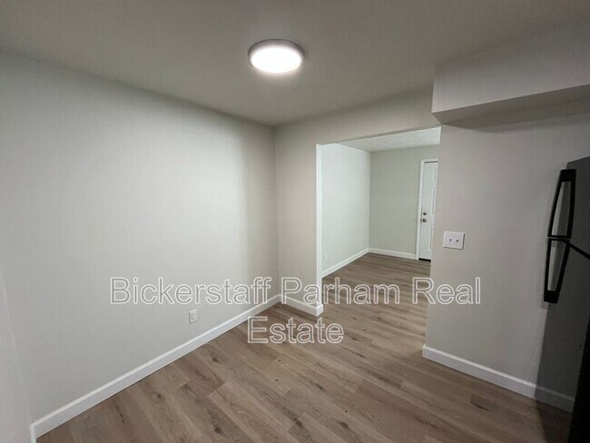 Foto del edificio - 1033 Adair Ave
