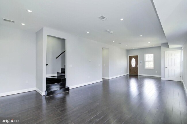 Foto del edificio - 3200 Bunker Hill Rd