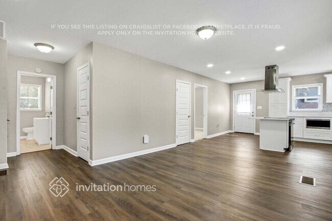 Foto del edificio - 2122 Holly Hill Dr