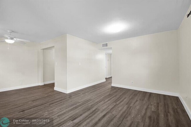 Foto del edificio - 2466 Taylor St