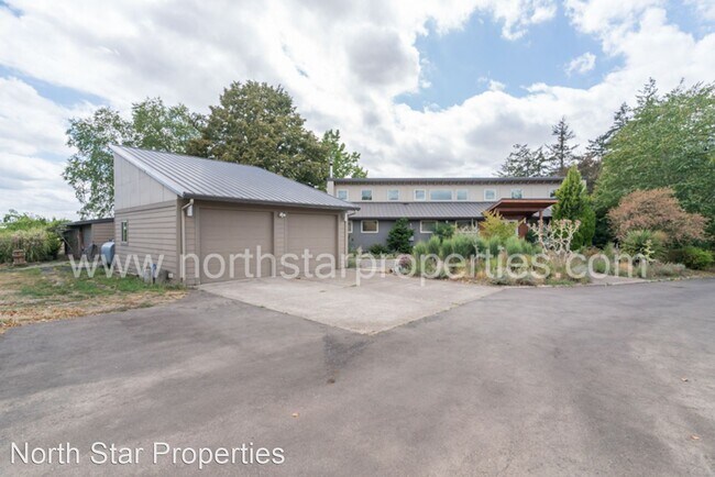 Foto del edificio - 3 br, 3.5 bath House - 11617 NW Helvetia Rd