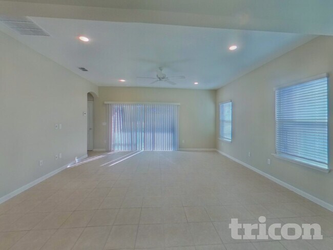 Foto del edificio - 10148 Pavnes Creek Dr