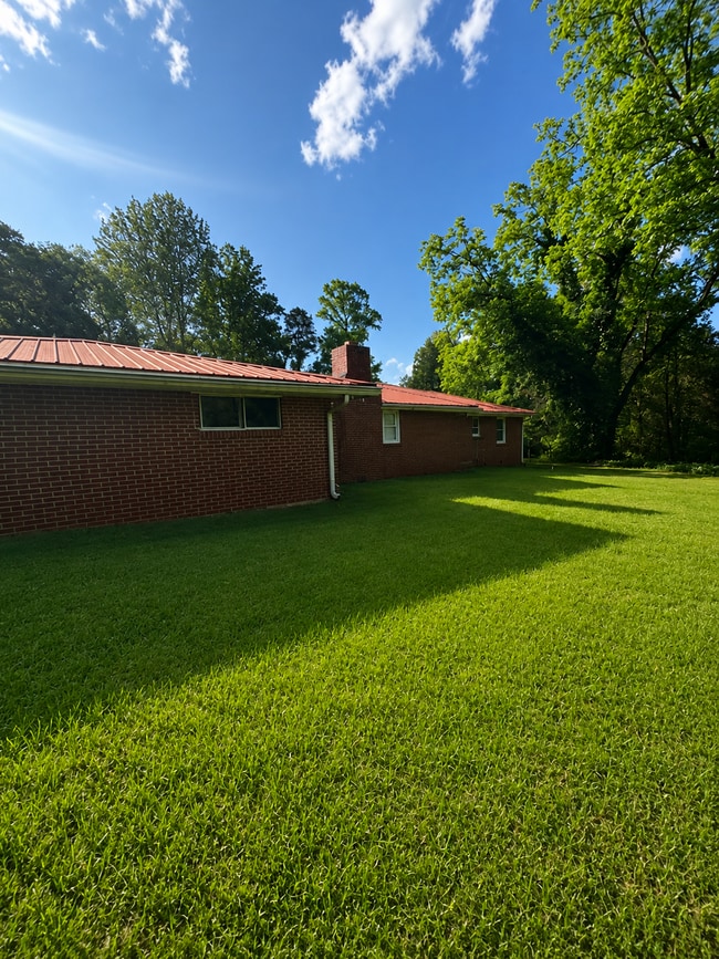 Building Photo - 8457 Thomaston Rd