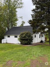 Building Photo - 955 NY-52