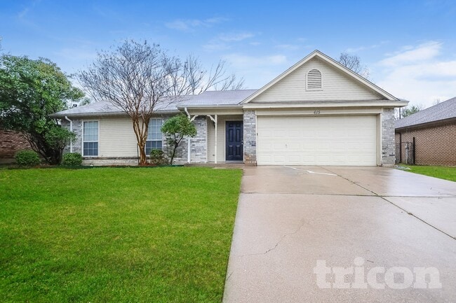 Building Photo - 615 Sherman Dr