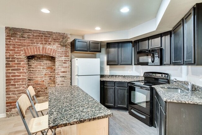 Building Photo - 3143 N St NW