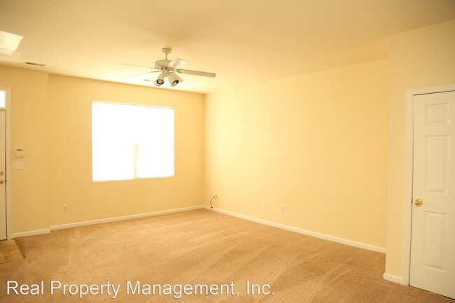 Building Photo - 3 br, 2.5 bath House - 1715 Webland Pk