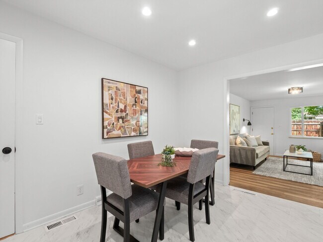 Building Photo - 745 38th St