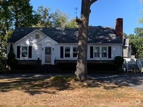 Building Photo - 7100 Old Sandy Spring Rd