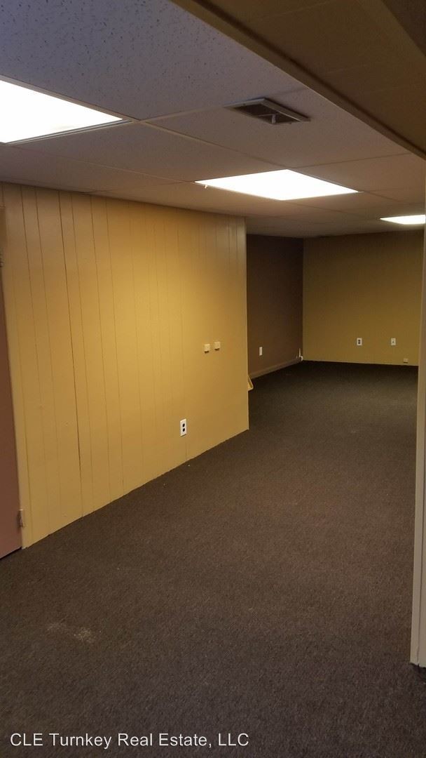 Building Photo - 8921 Brecksville Rd