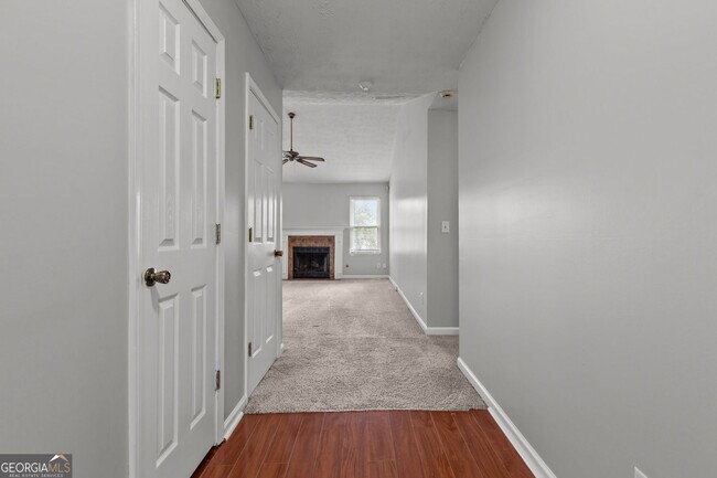 Building Photo - 2979 Sentinel Cir