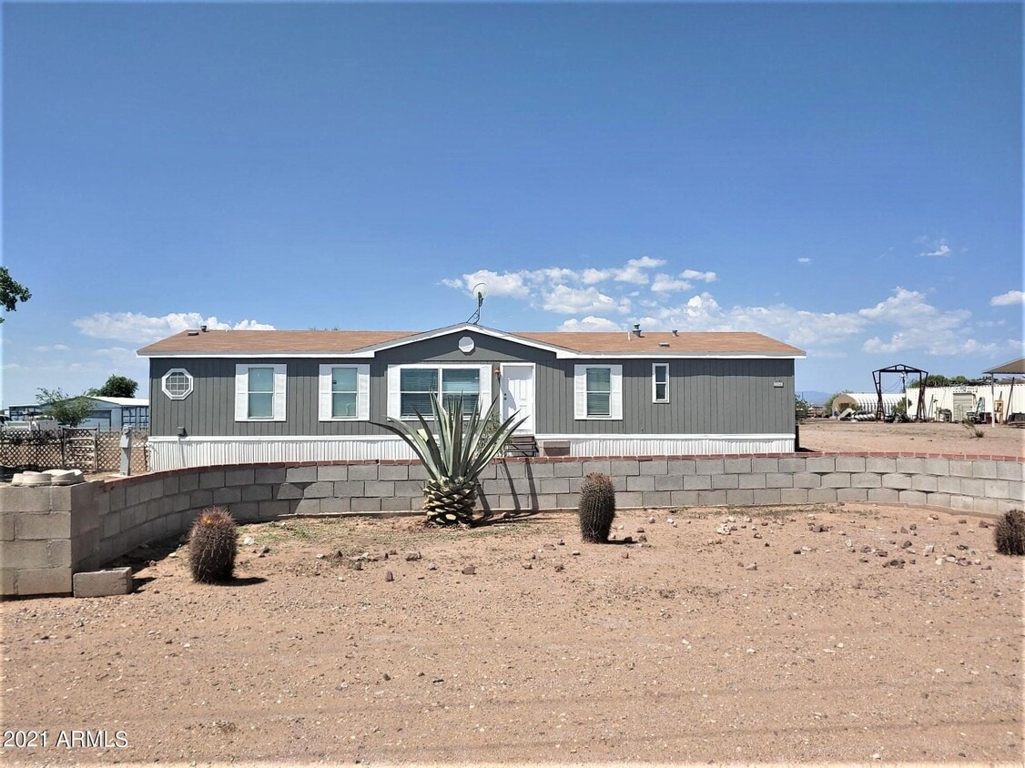 22548 W Skinner Rd, Wittmann, AZ 85361 House Rental in Wittmann, AZ