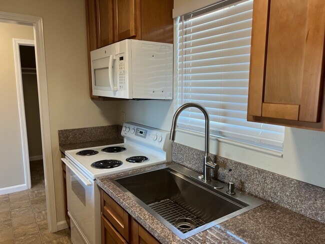 Foto del edificio - 36976 Mulberry St