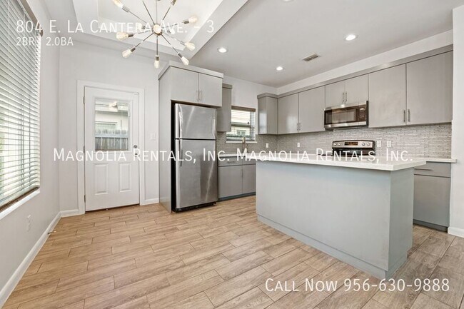 Foto del edificio - 804 E la Cantera Ave