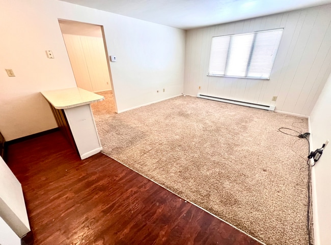 Building Photo - Moon Twp - Spacious 1 Bedroom 1 Bathroom -...
