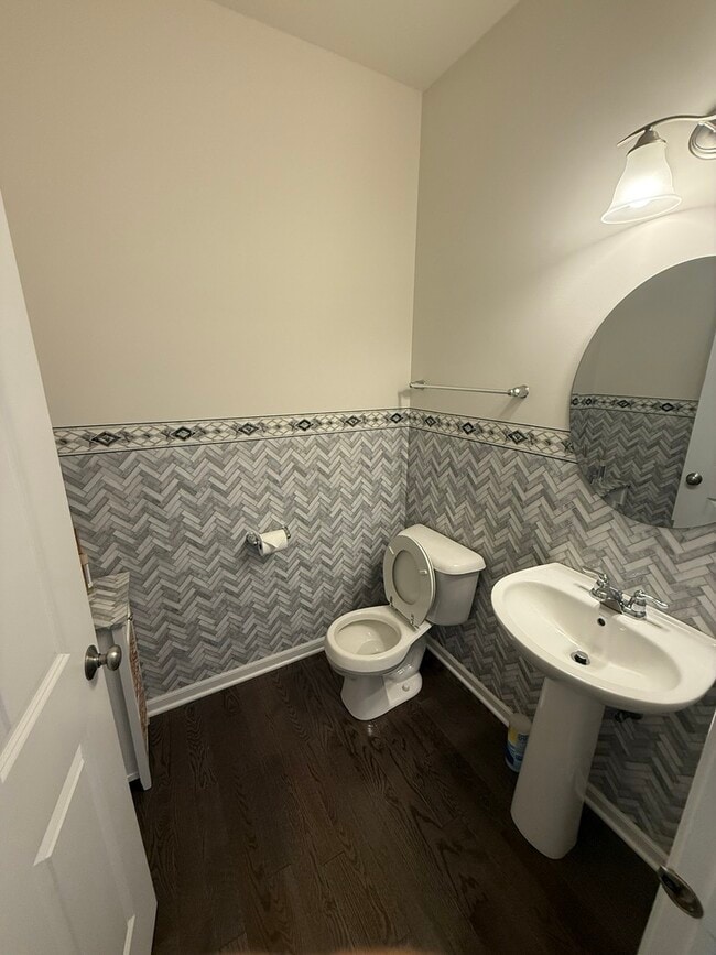 Building Photo - 2856 Henley Ln