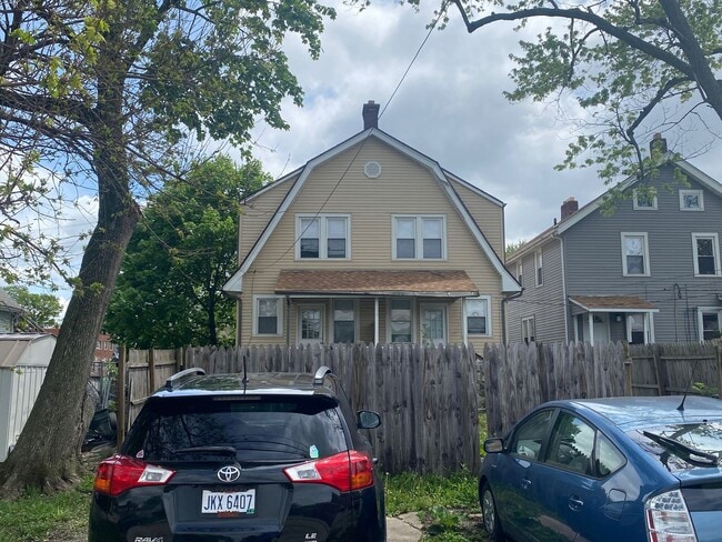 Building Photo - 2541 Deming Ave