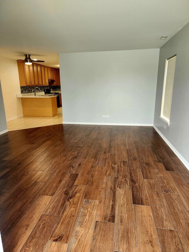 Foto del edificio - 8915 Burlington Ave